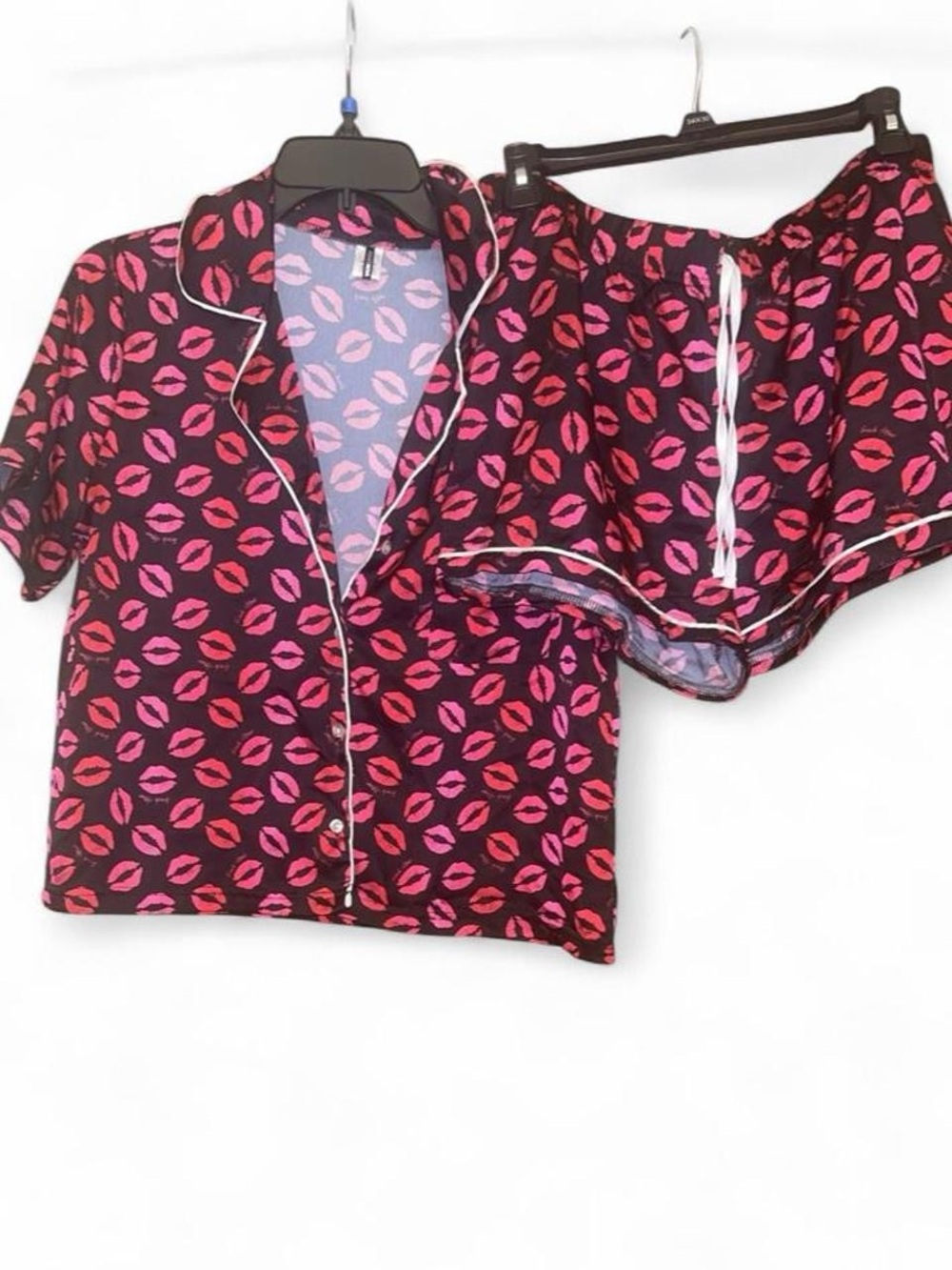 Fashion Nova Good Night Kisses Satin PJ Short Set Black Pink Size L